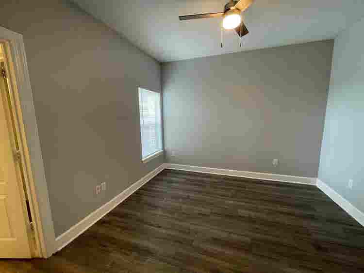 4 BR in Austin