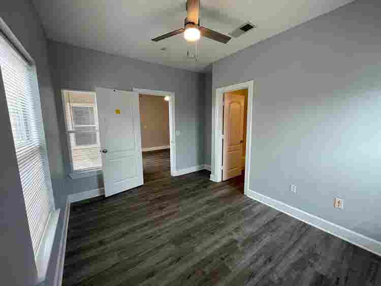 4 BR in Austin