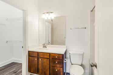 4 BR in Austin
