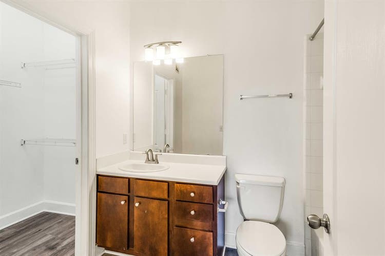 4 BR in Austin