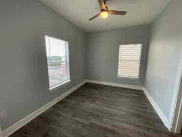 4 BR in Austin
