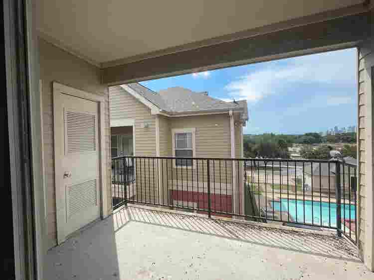 4 BR in Austin
