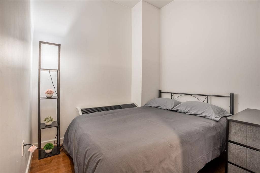 ✨Affordable Furnished Room Midtown✨