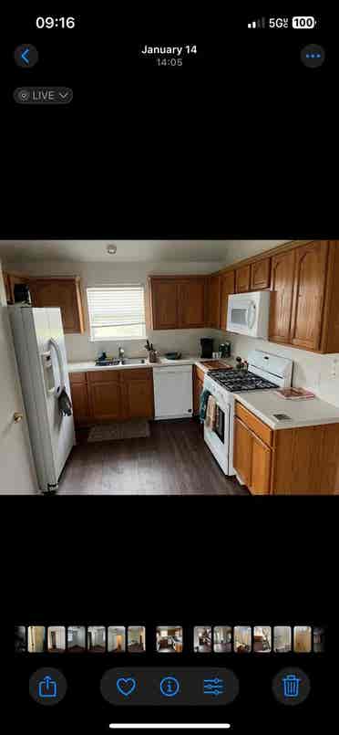“Cozy room for rent in Hutto"