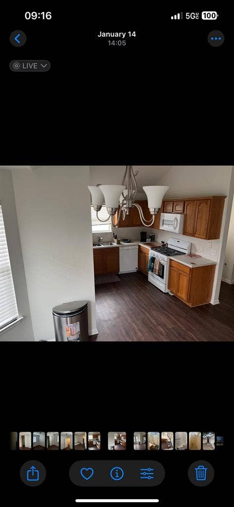 “Cozy room for rent in Hutto"