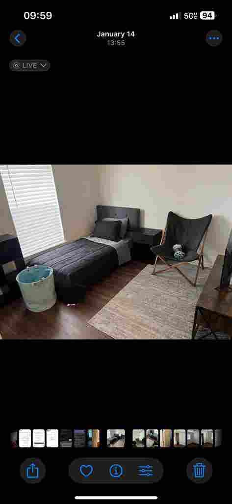 “Cozy room for rent in Hutto"