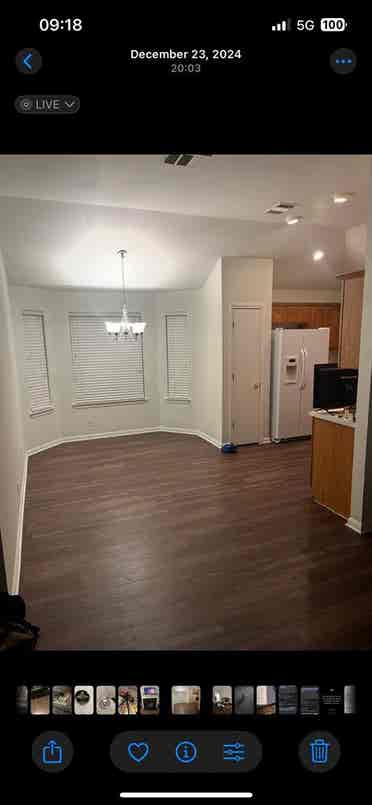 “Cozy room for rent in Hutto"