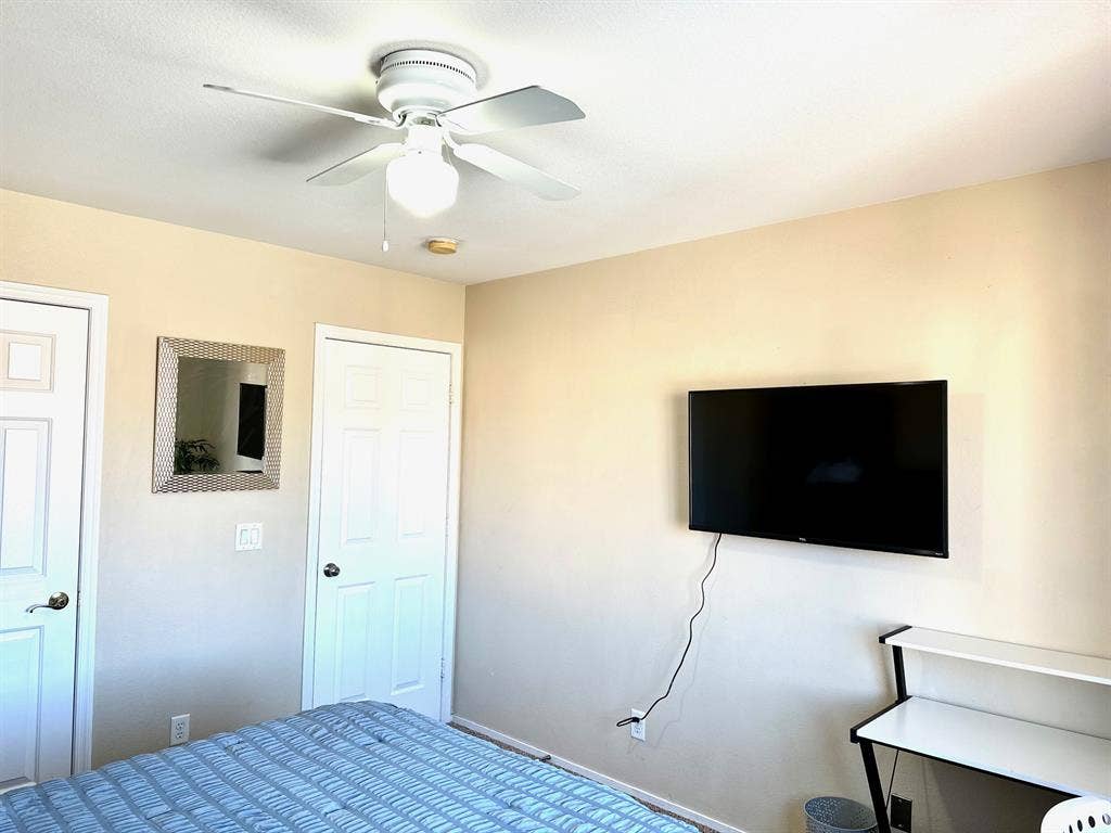 Room for responsible roommates