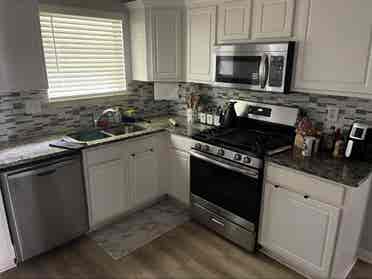 2 rooms available