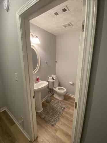 2 rooms available