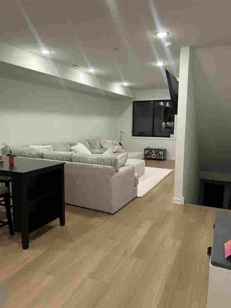 Room for rent!!