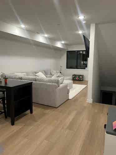 Room for rent!!