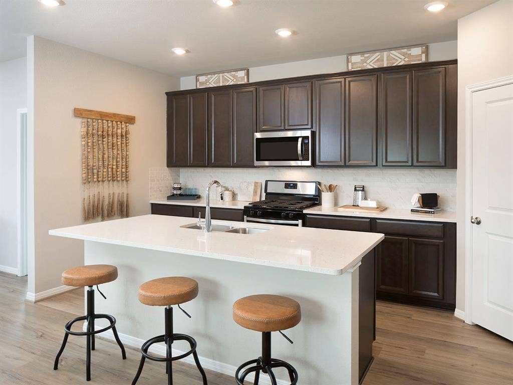 Room for rent in brand new house!!!
