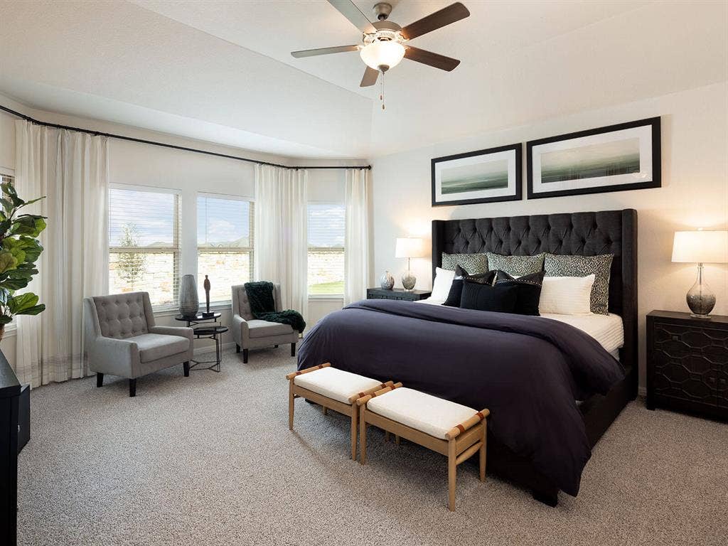 Room for rent in brand new house!!!