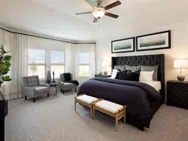Room for rent in brand new house!!!