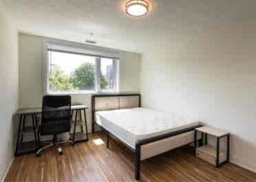 Looking for a  roommate :D
