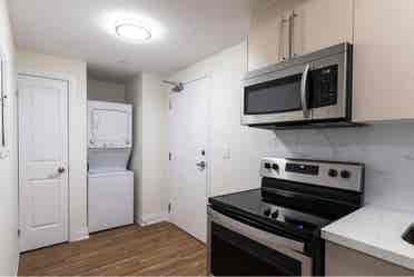 Looking for a  roommate :D