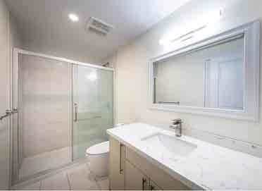 Looking for a  roommate :D