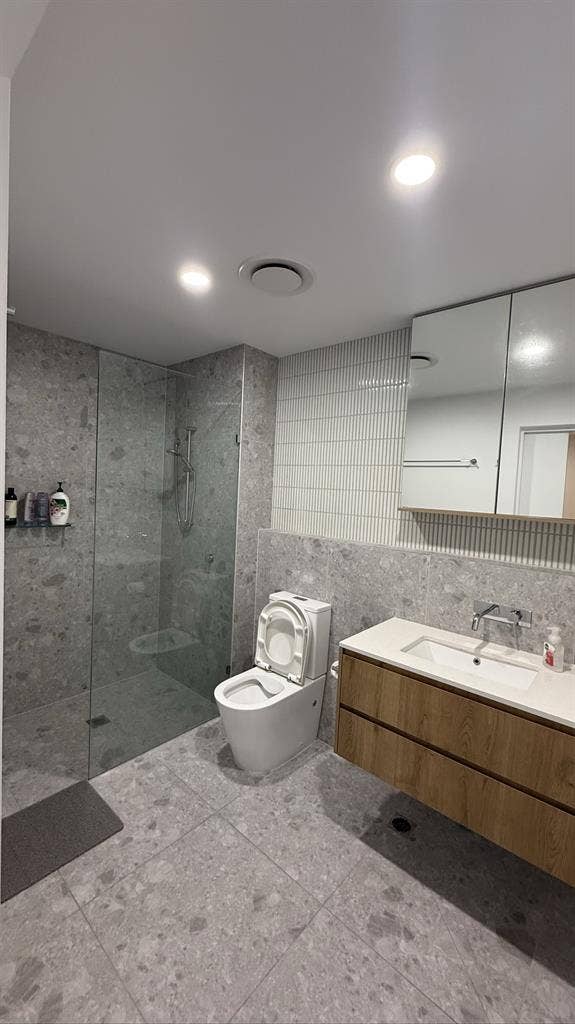 Private Room & Bathroom in Valley