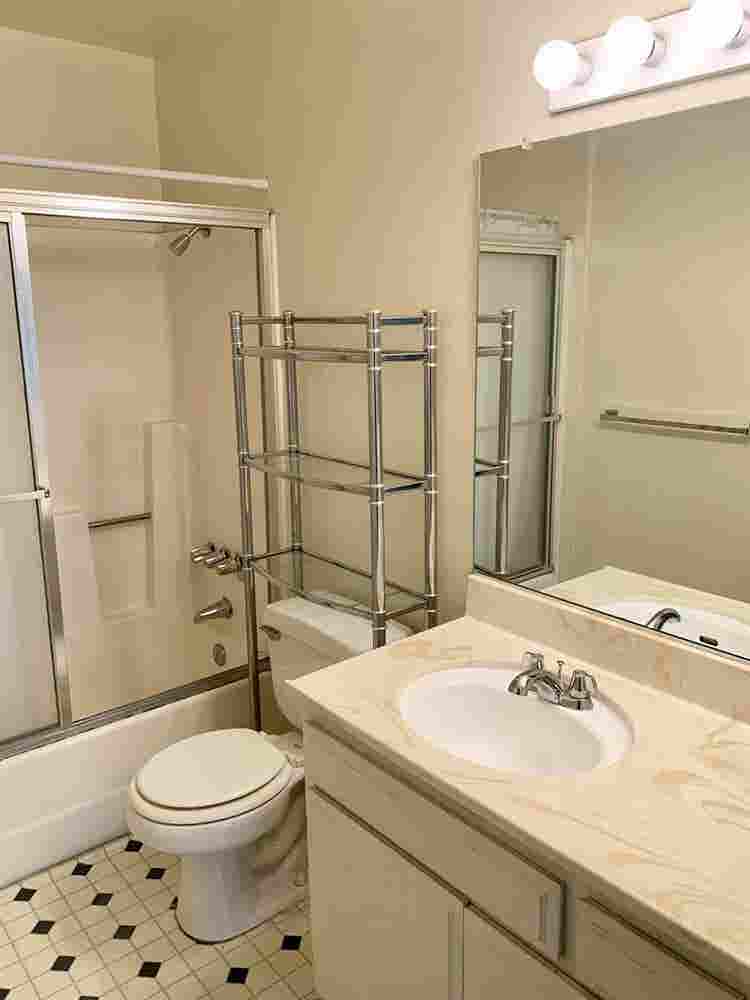 2 Bedroom / 2 Bath + Loft