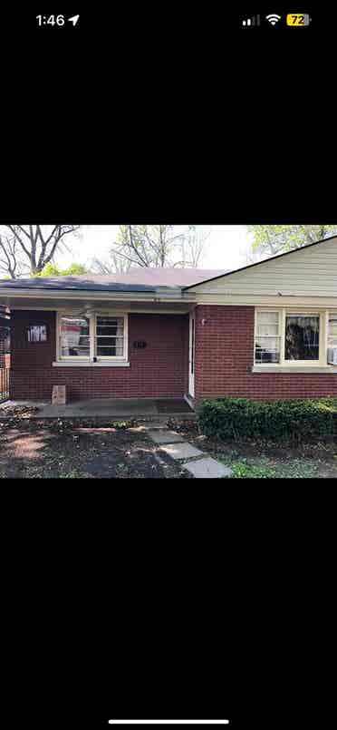 Looking for a roommate