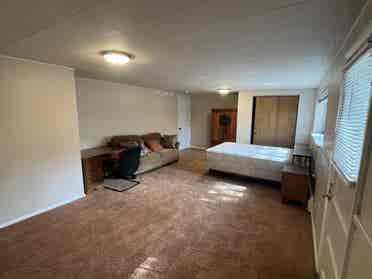 Rooms available on the West Side