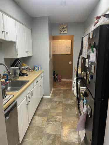 1 bed with full bath