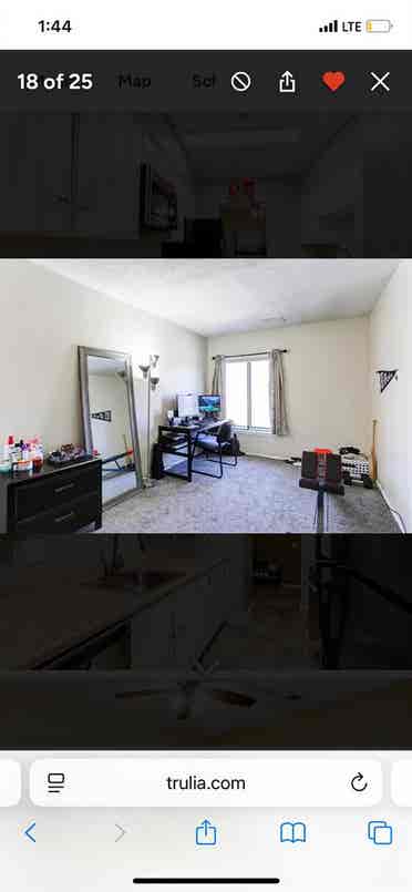 1 bed with full bath