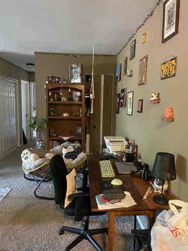 1 bed with full bath