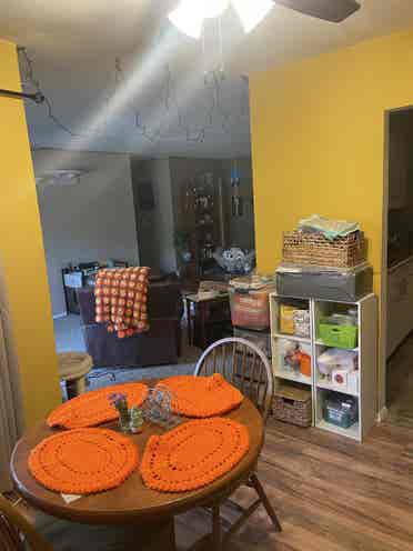 1 bed with full bath