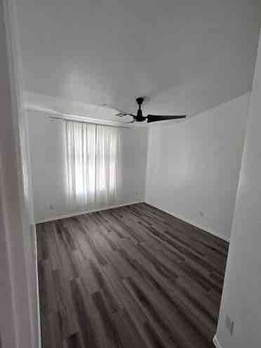 Two hundred square feet room in PHX