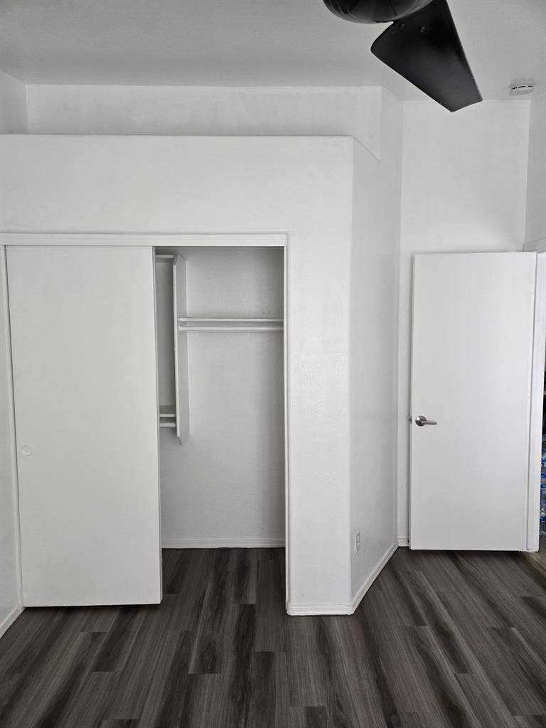 Two hundred square feet room in PHX