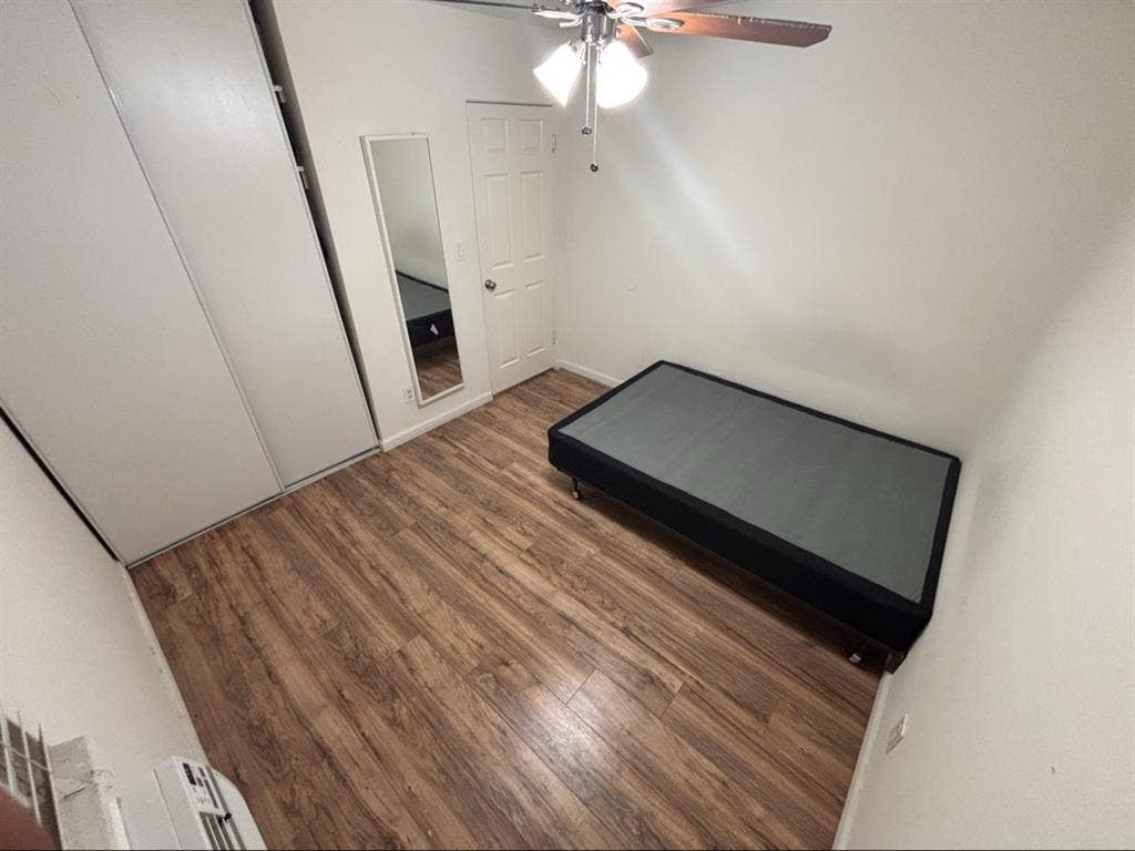 Private room/bathroom