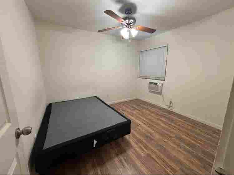Private room/bathroom