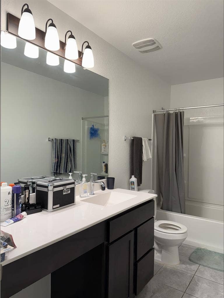 FURNISHED ROOM WITH ALL BILLS