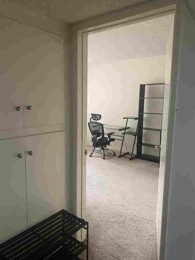 Glendale Room w Private Bath