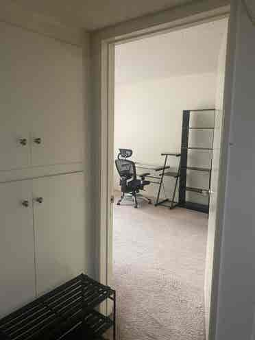 Glendale Room w Private Bath