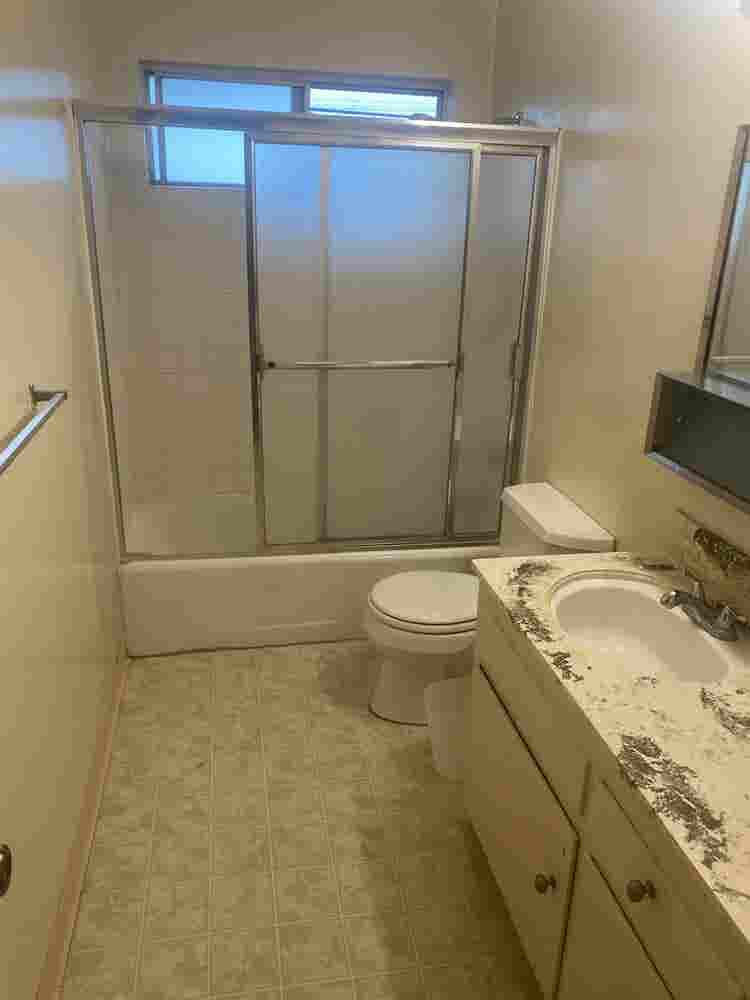 Glendale Room w Private Bath