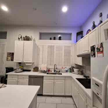 Nice room for rent