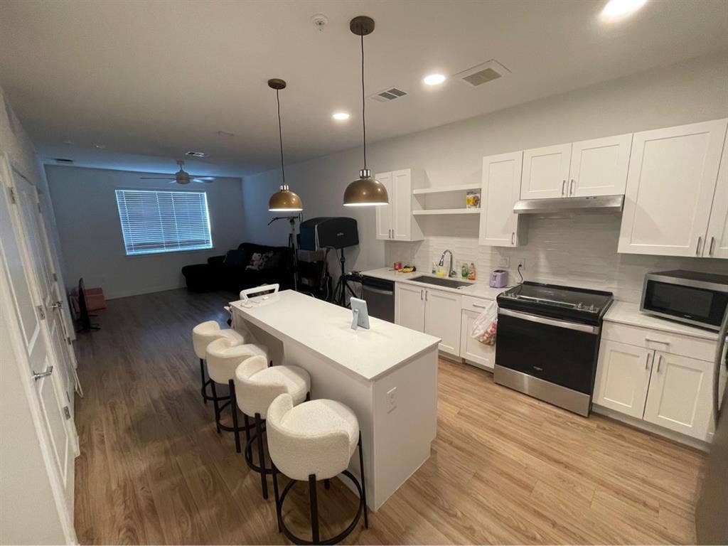 Cool looking apt. Serious people.