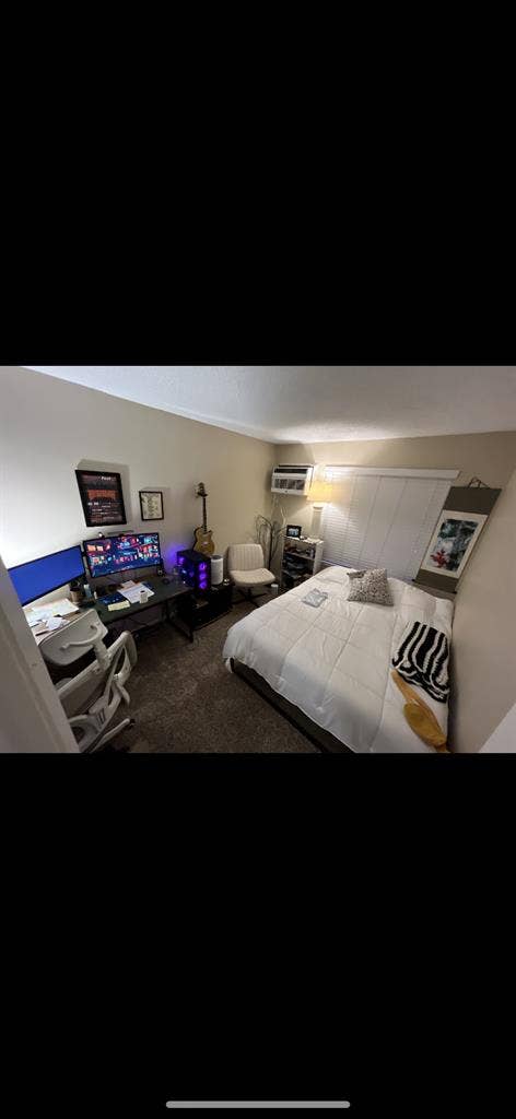 Room for Rent in Naperville!