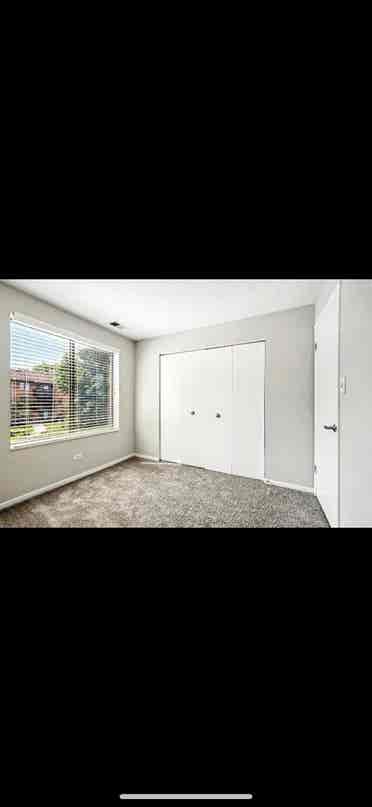Room for Rent in Naperville!