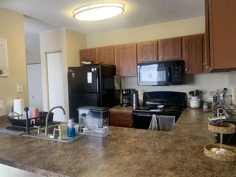 Room for Rent in Naperville!