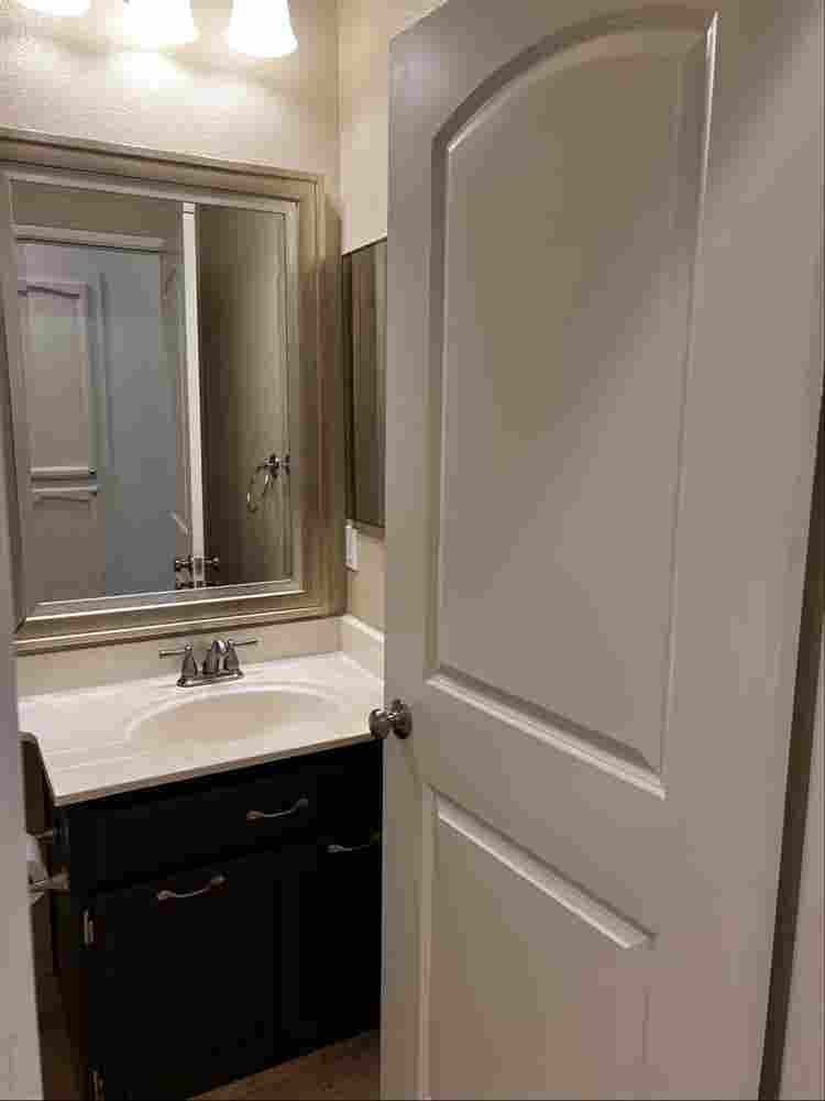 1 Bedroom in house with full bath.