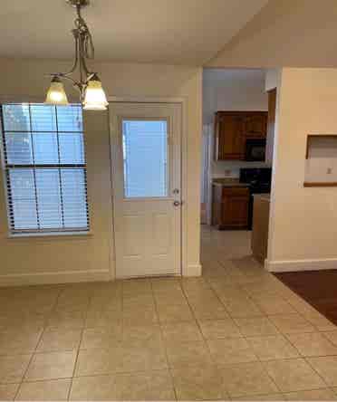 SINGLE FAMILY HOME FOR RENT