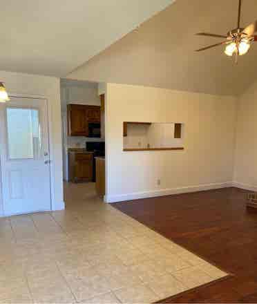 SINGLE FAMILY HOME FOR RENT