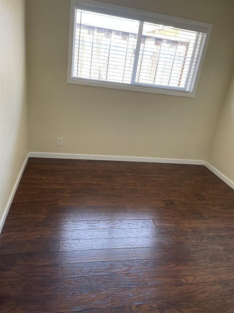 Room for Rent girls only