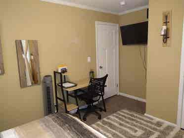Room for rent w/ private bathroom