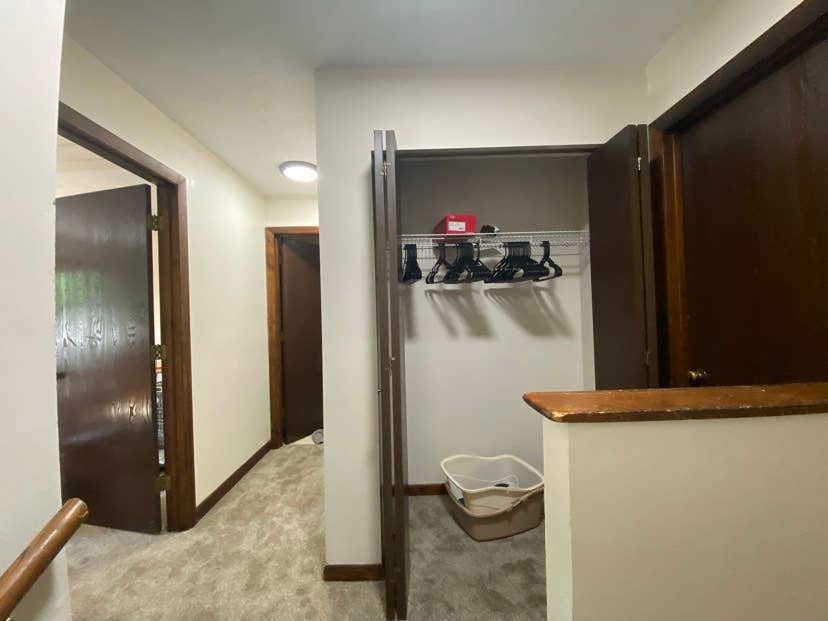 Looking for roommate