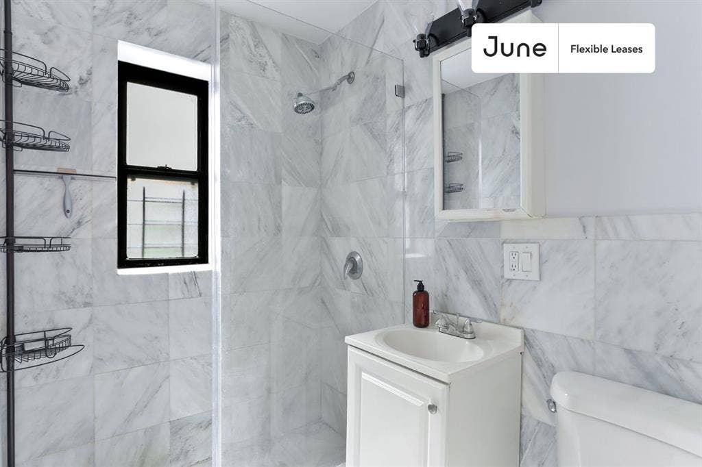 2 BR in New York City